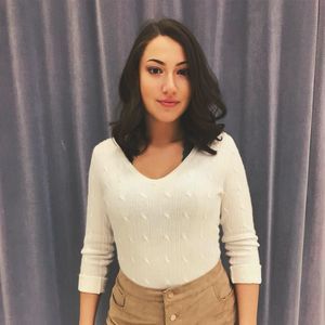 Meet your Posher, Olivia